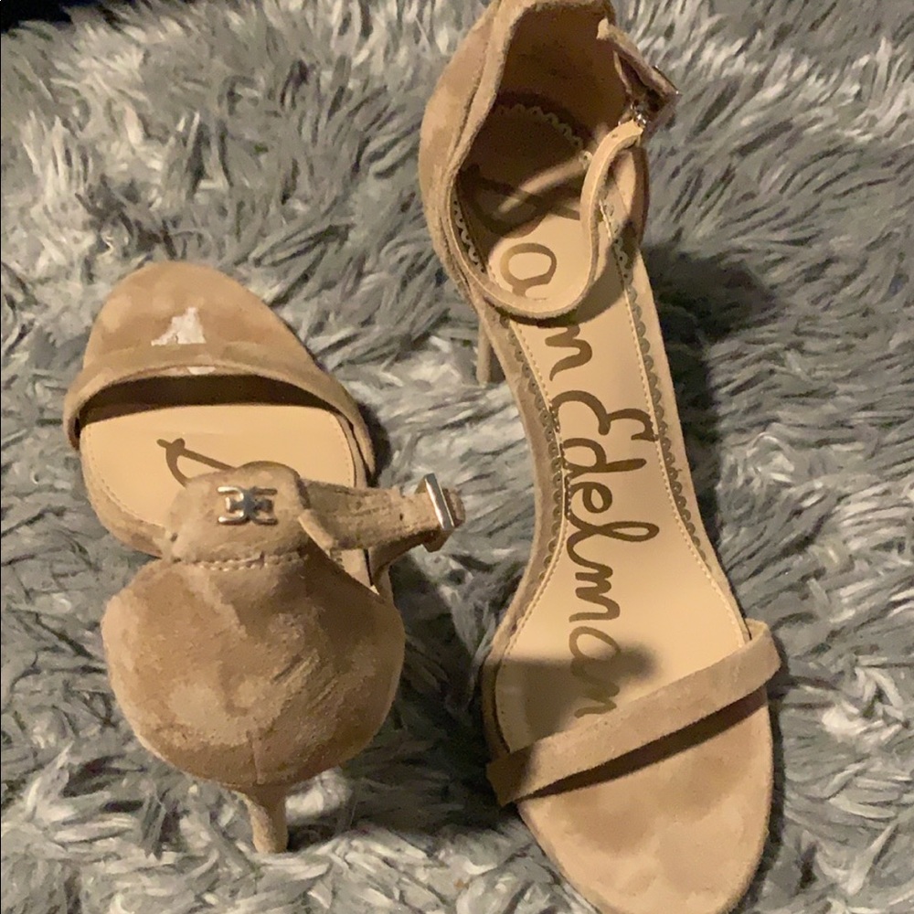Tan heels